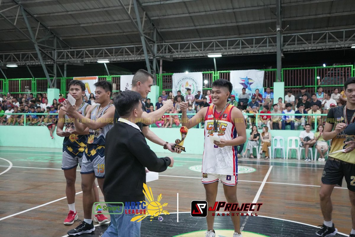 xespacs06's tweet photo. daghan kaayo salamat NBTC TAGUM nga ako inyong na pili bilang season mvp og sa tanan nag supporta sa akoa og sa cfc nabunturan grabe nakog pasalamat sa inyo bahalag first runner up rata naa pay sunod bounce back cfc☝🏻🏆🏅🏀 https://t.co/V7K6AnpkS5
