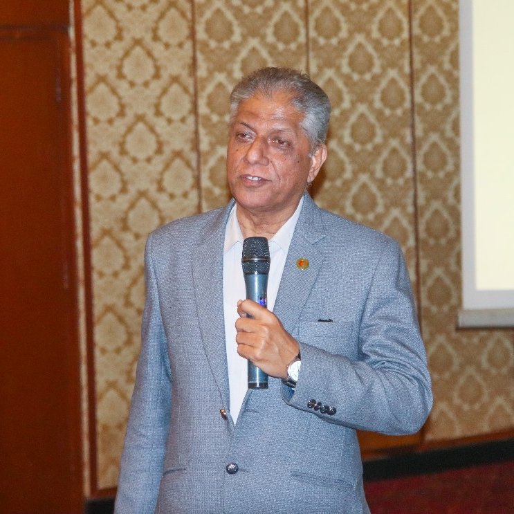 prcsindh's tweet image. Pakistan Red Crescent Sindh Provincial Secretary conducted a session on the journey of VCA to IVCA and now eVCA. He emphasized on the partnerships and integration with others to put joint efforts together to make vulnerable communities more resilient. #prcs #prcsindh