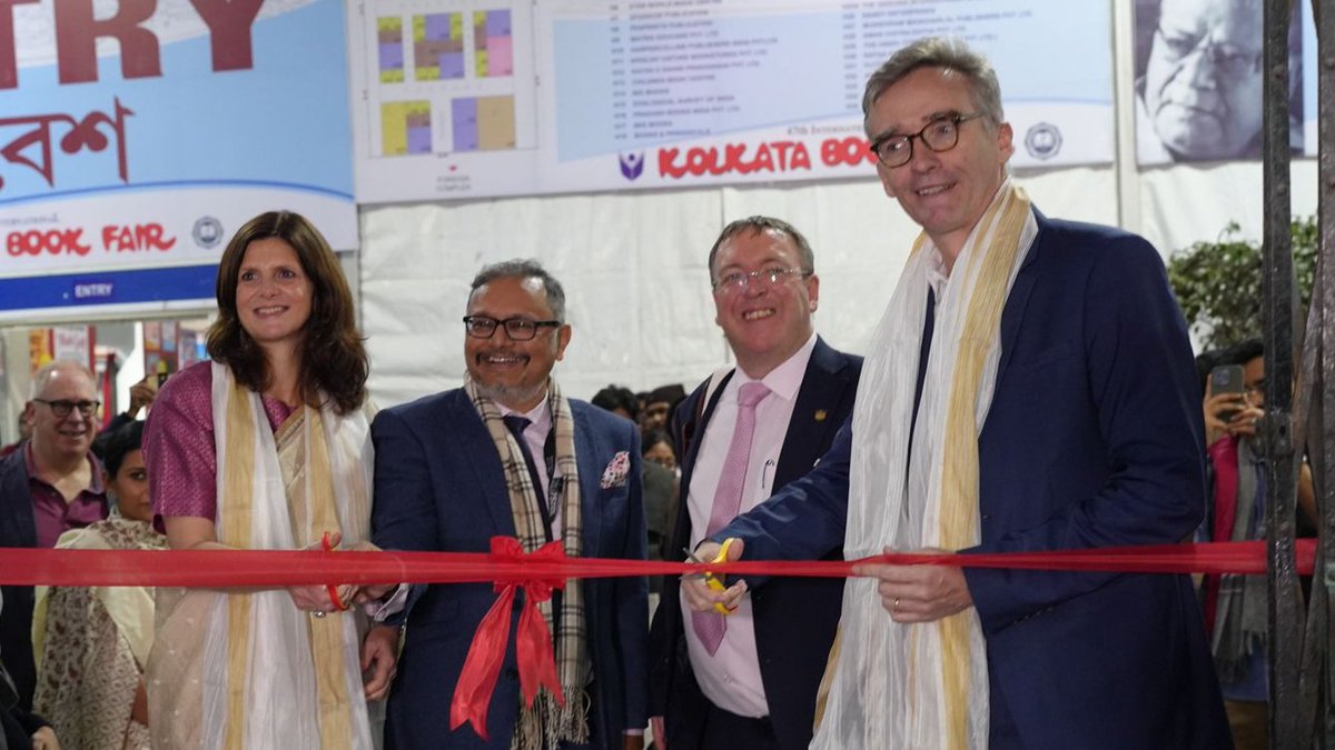 inBritish's tweet photo. Hon'ble CM of West Bengal, Mamata Banerjee @MamataOfficial inaugurated our UK theme pavilion at the International Kolkata Book Fair.

High Commissioner @AlexWEllis and our Director @albarrett09 marked the opening of the UK Pavilion. 

@CMOfficeWB  #UKatIKBF #IndiaUKTogether https://t.co/conCk0yQnH