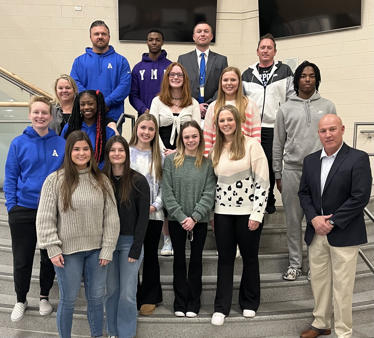 LexingtonTwo's tweet photo. Thrilled to recognize some of our fall sports athletes and coaches at tonight's @LexingtonTwo board meeting for their prestigious selections to All-Region, All-State, Player of the Year, and more! Full list here: https://t.co/rZLPex6ldL @AHS_Leads @bchsbearcat #SCHSL #WeAreLex2 https://t.co/tj5MsK98vr
