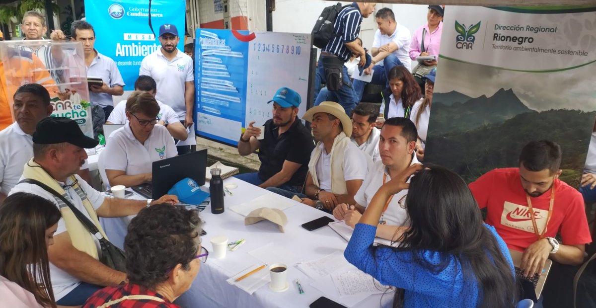 diegolchala's tweet photo. Cierre de la mesa con los municipios de #pacho #lapalma #supata y #lapeña mediante los #dialogoscomunitarios en el marco de la construcción del #PDD de #Cundinamarca https://t.co/KgAwTrNcrN