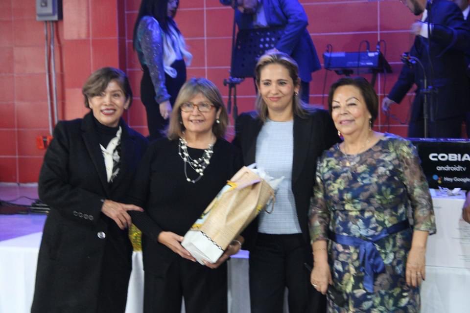 NereoVerde's tweet photo. Agradezco la invitación a la Defensa Estatal Integral Para Pensionados y Pensionistas del ISSEMyM A.C.
Dirigida por la Maestra Estela Jima Sánchez.

Vamos juntos por el #cambio  de nuestro #zumpangoconnereo 

#Zumpango #nereoortega #nereoescambio https://t.co/NPWeieAqoF