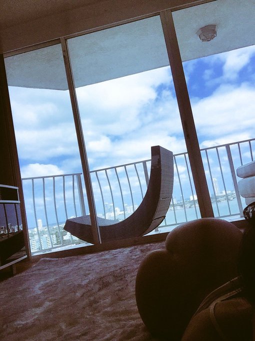 🌹✈️ UPCOMING TOUR DATES🌹✈️  ❤️ West Palm/PB 1/28 - 1/31 🥰Jacksonville 2/1 - 2/2 💋Tallahassee 2/3 😍Pensacola<a href="/tag/naughty"class="tags"><span>#naughty</span></a>