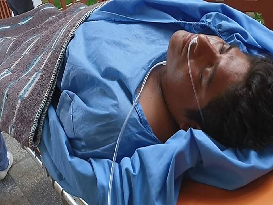 MonicaAparicioA's tweet photo. @pukacosa CRUELDAD DEL SOCIALISMO
Llamado masismo en #Bolivia, cruel a mas no poder
Si no se declaraba culpable #CesarApaza no solo habría un muerto, habría más de 3⃣: su madre, su hermana, él y su otro hijo.
➡️Se ha sometido a juicio abreviado para no morir como Marco Antonio Aramayo✝️ https://t.co/3Y7A6pzcPd