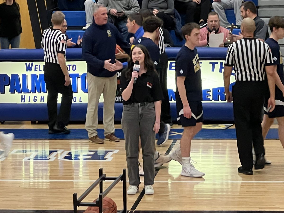 @HowlandSuzanne @howland_anna1 @Colonial_League Agreed!!! A great job by @D11Sports Student Reporter @howland_anna1 of @LehightonHighSc who was spot on with her Sideline Reports and Questions all night long!!! 👍👍