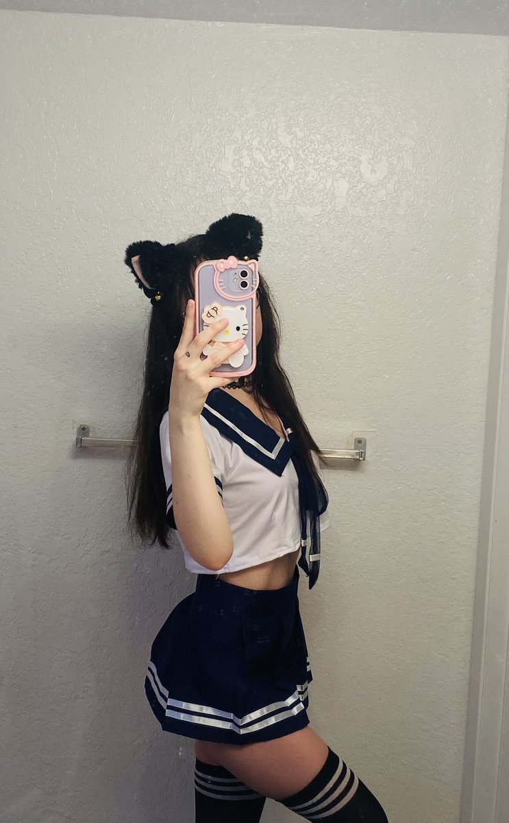 crystalscos's tweet photo. 💙UwU💙

#cosplay #japaneseschooloutfit #kawaii #uwu #schoolgirloutfit #anime #animegirl #cosplayer #cosplayaccount #gamer https://t.co/tj3xOeClpl