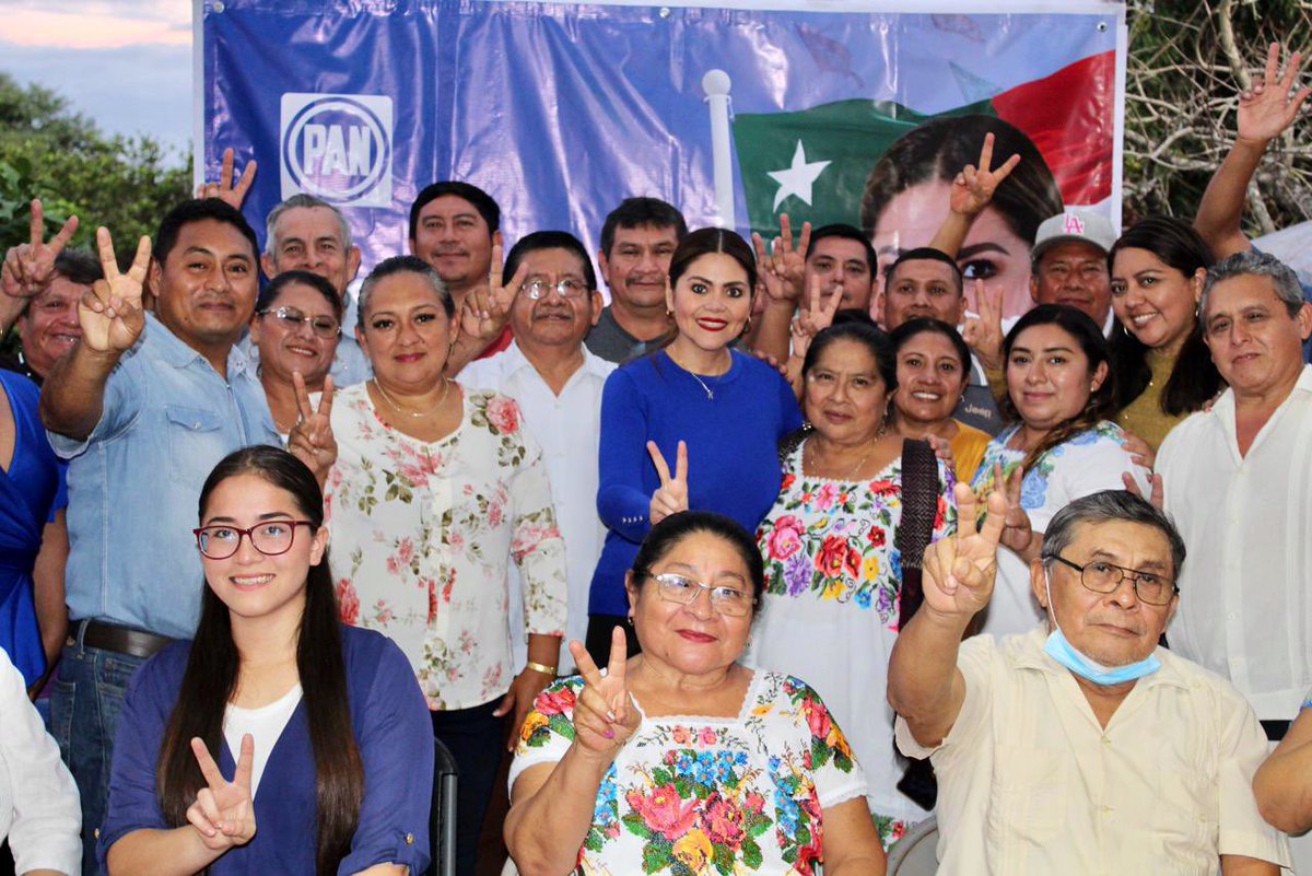 KathiaBolio's tweet photo. Últimas horas de más de 50 días de precampaña, feliz de haber recorrido una vez más #Yucatán, visitando a mi familia panista, espero ser su Candidata a Senadora, y seguir legislado por lo mejor para México y #LoMejorParaYucatán, #KathiaSenadora #Precandidata Gracias a los municipios Tekit y Teabo por recibirme este día!