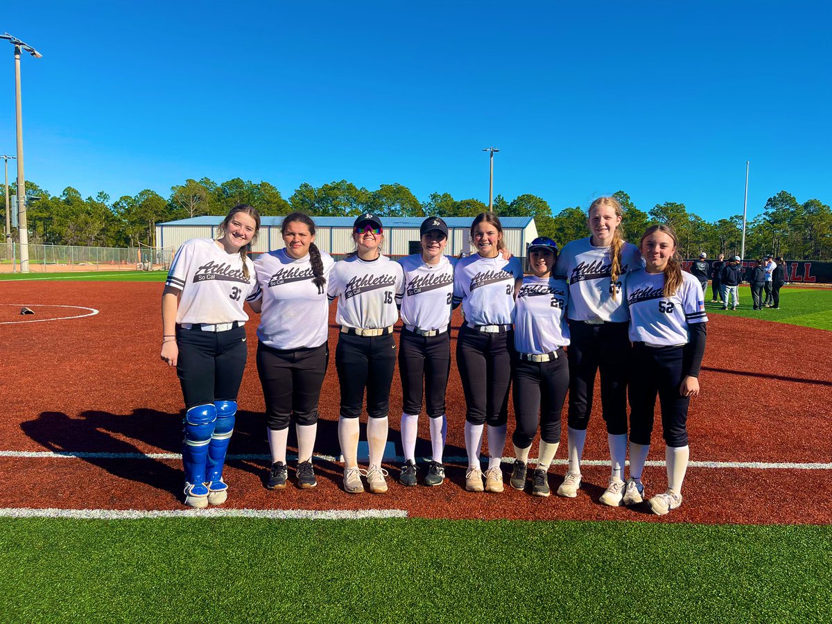 DensmanKT_22's tweet photo. Great weekend in Orange Beach with @kbcarson17, @CoachHodo and many more awesome coaches!  Thank you!! I had a great time working with all ages and seeing lots of new faces! Great way to start the season back! https://t.co/FWdGMMIzgQ