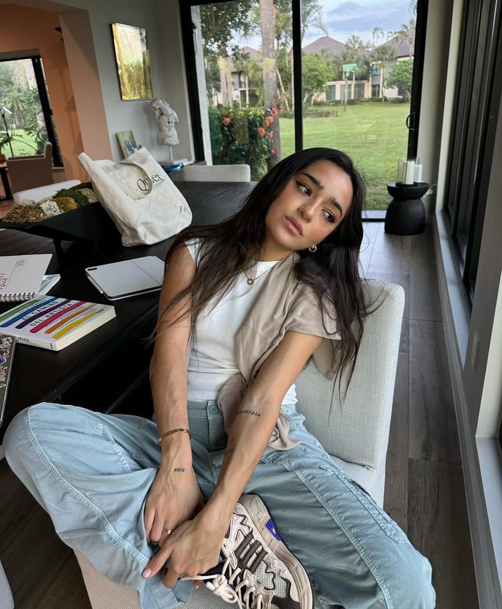 mysticache's tweet image. Los brazos…