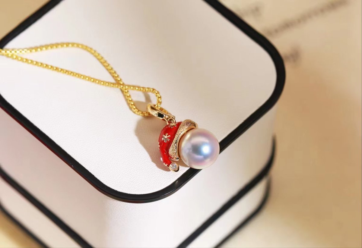 Necklace for Christmas