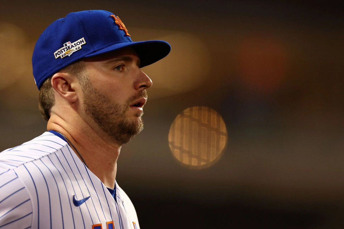 metsbatflip1's tweet photo. Earlier tonight, Pete Alonso was named MLB Networkβs #6 first baseman in all of baseball π»ββοΈ
MET FOR LIFEππ€
#LGM #Mets #Metsbaseball #Metforlife #Extendthepolarbear #PeteAlonso #PolarPete #NY https://t.co/BgNqGImLy9