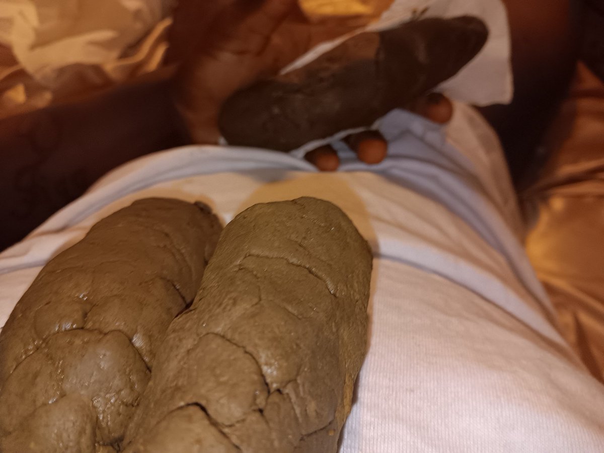 bnastii👃🏿💩 tweet media