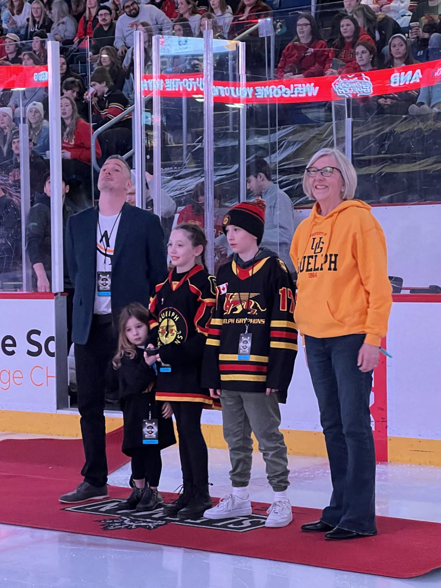 At this year’s Frosty Mug, the Guelph Gryphons took on the Lakehead Thunderwolves. Our @UofG athletes played hard and secured a win! There’s nothing quite like seeing our community come together to support our Gryphons.