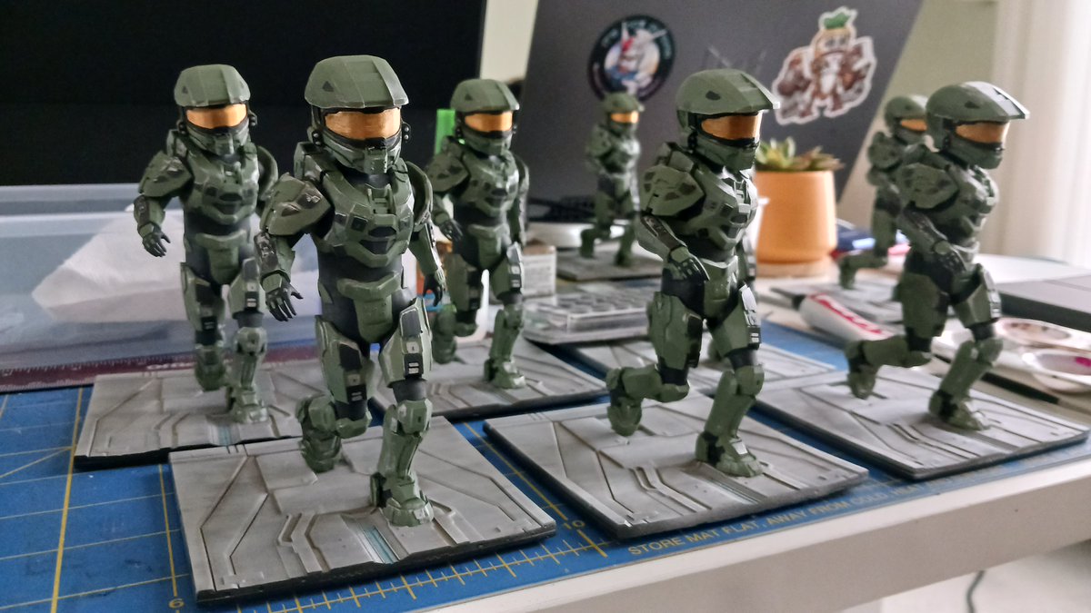 theMiniChief's tweet photo. Wow, haven't posted in a long time.  We've been busy making charity statues to benefit @MakeAWishAKWA Make A Wish!  A lot of work but it will be worth it.  30 statues ordered in total and we are finally wrapping up the final 10.  Also big thanks to @RobotKaiInc for the paints! https://t.co/tnigfKmrSo