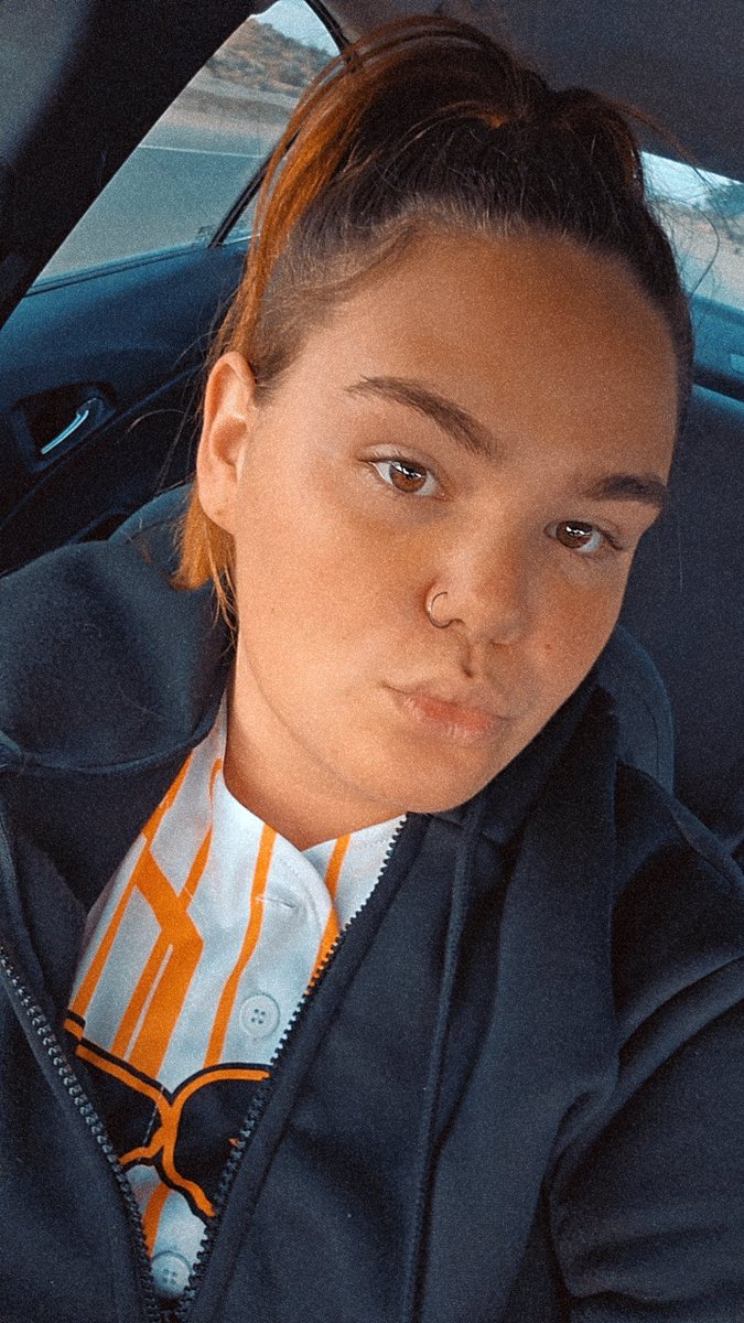 You wish you could have me, but im too good for you.

Cashcow paypig findom finsub finslave hotbrat humanatm fetish