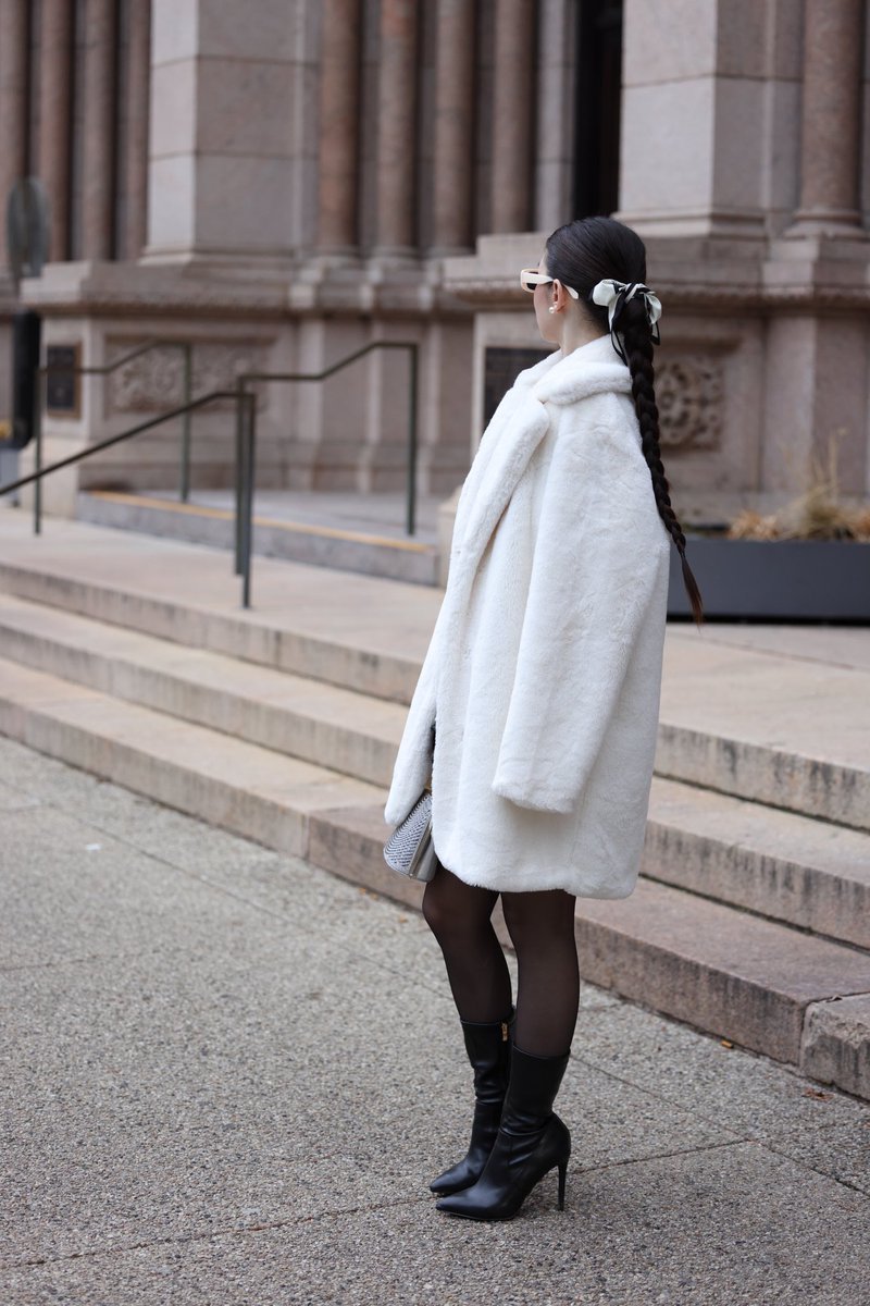 I share my favorite series of photos🥹
[ street shooting ]
#Influencer #streetphoto #red