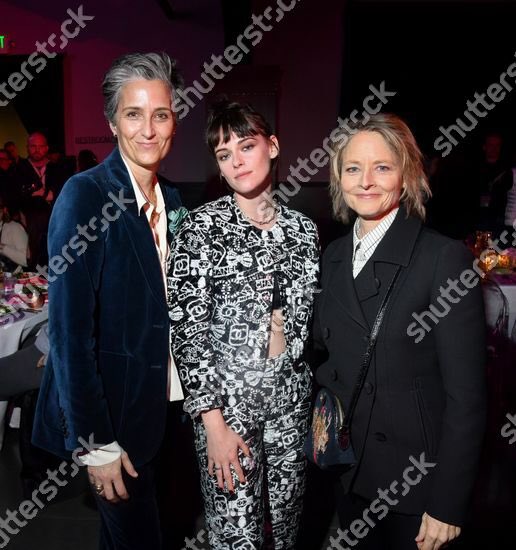 Bon_bon001's tweet photo. Jodie Foster, Kristen Stewart and Alexandra Hedison 

#Sundance2024 https://t.co/niBvYCxk9F