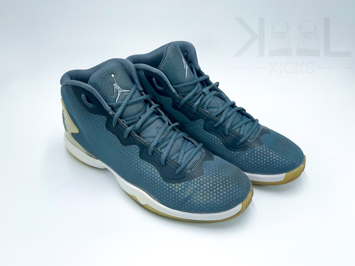 KuuLKicks_GH's tweet photo. Air Jordan Superfly 4 
Condition: THRIFT
👟 US 11 UK 10 EUR 45
🏷️ 330GH¢
🚚 Delivery at a Fee
📱 0540934709 https://t.co/pi8eAdJpWa