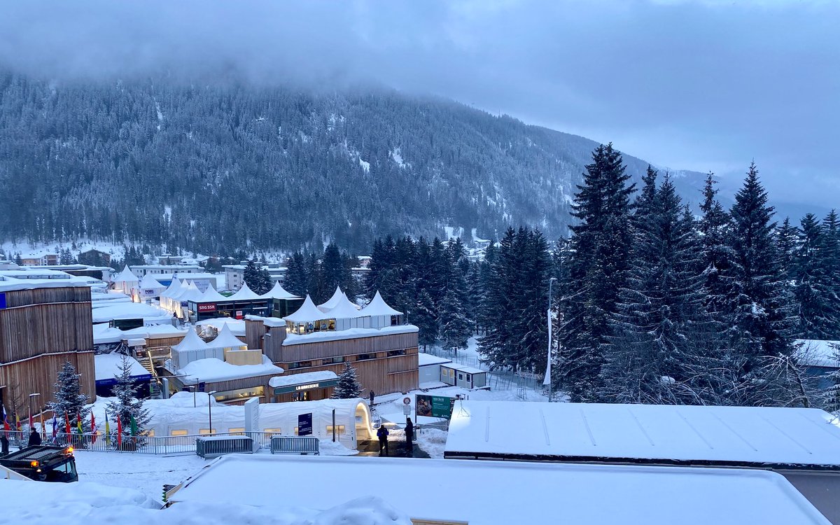 Good Morning from Davos. On the last day of #WEF24, the global econ outlook w/ECB President Lagarde, Germany's FinMin Lindner and David Rubenstein is still a highlight. And, of course, the Saudi EconMin has also made it onto the panel. The Saudis are the new kings of Davos. An…