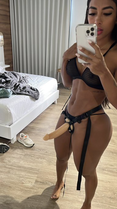 I really want to use my strapon for any candidate 😈🍆🥵💦💦 https://t.co/5E7hHVryup