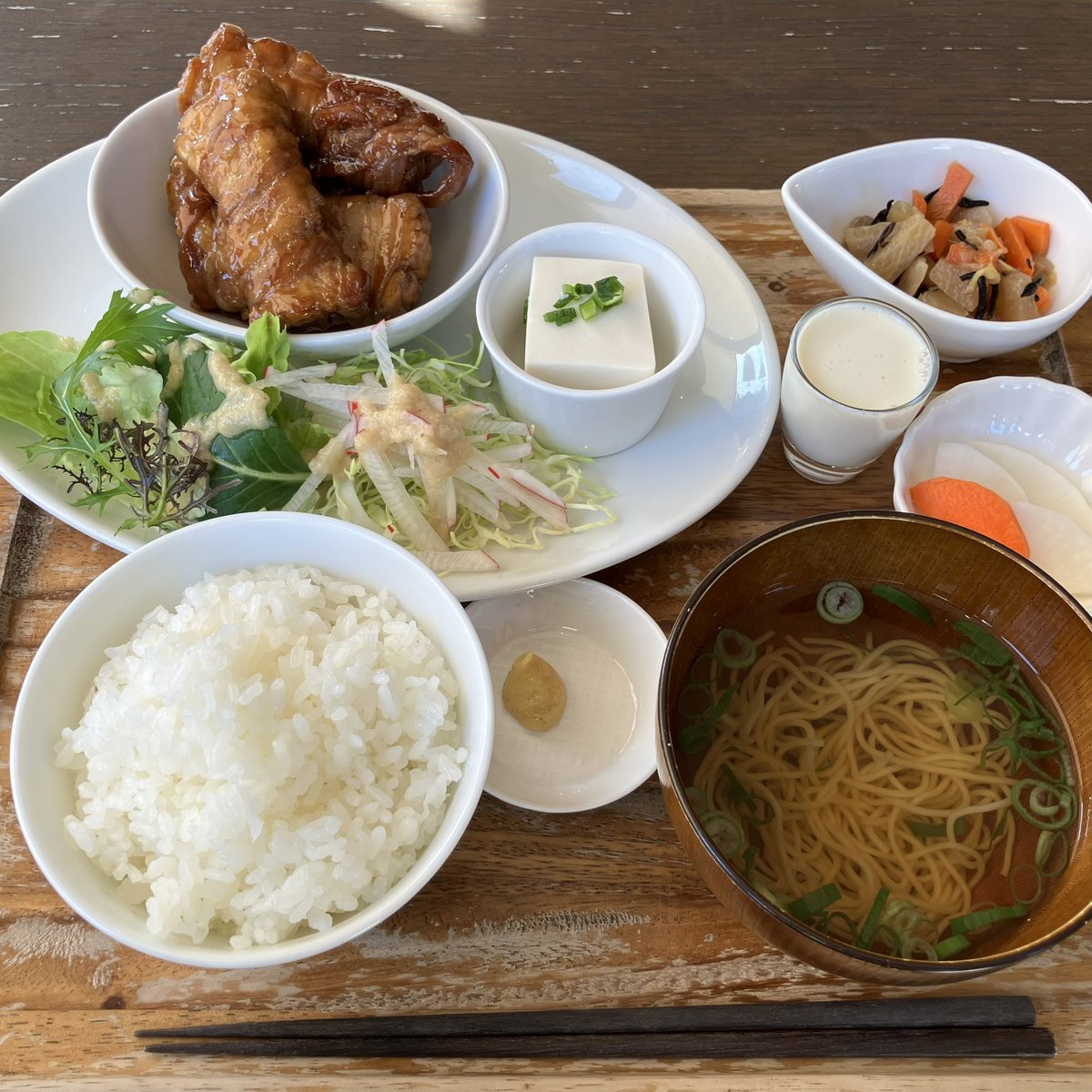 miwako_kobami's tweet photo. #今日のランチ
#kitchensoya
#厚揚げの豚バラ巻き
美味しくてお腹いっぱい😋 https://t.co/CVXiGhF0EB