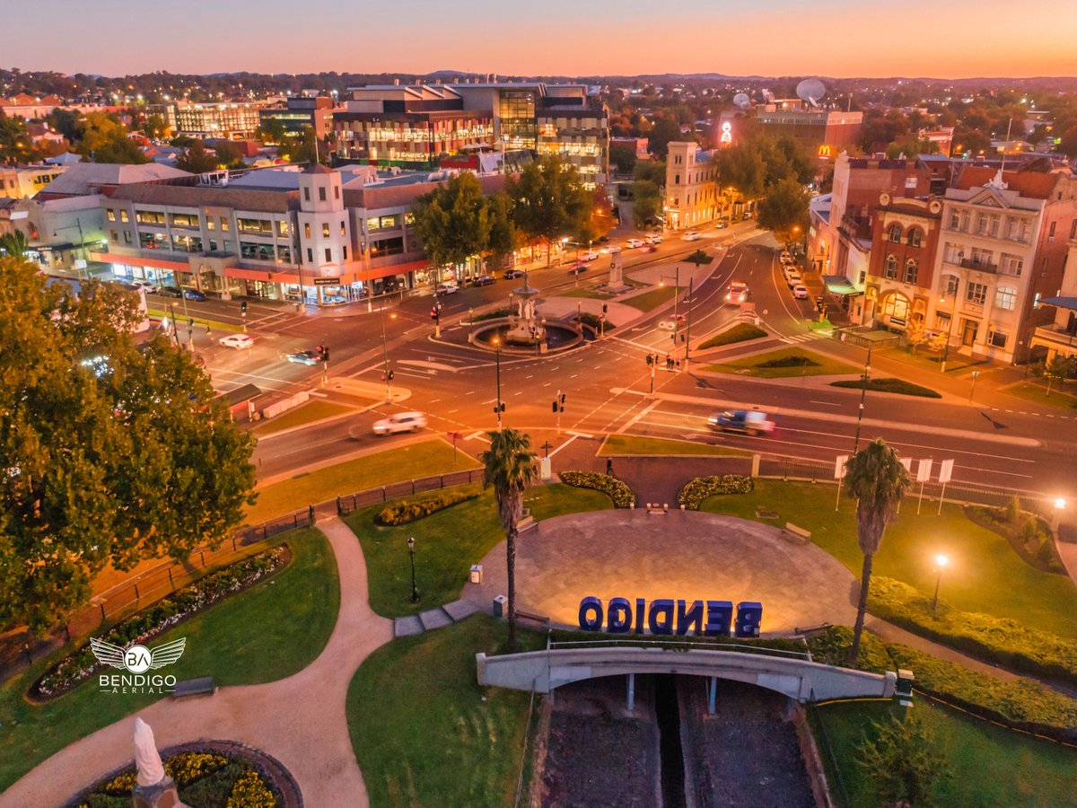 BendigoAerial's tweet photo. Bendigo is a place worth exploring, with its stunning gardens and the iconic Alexandra Fountain. The heart of Bendigo truly displays its beauty throughout the day and night.
📌 #ExploreBendigo #Bendigo #dronebusiness
📓 Commercial Drone Operator #BendigoAerial ReOC https://t.co/OVZLjXMawW