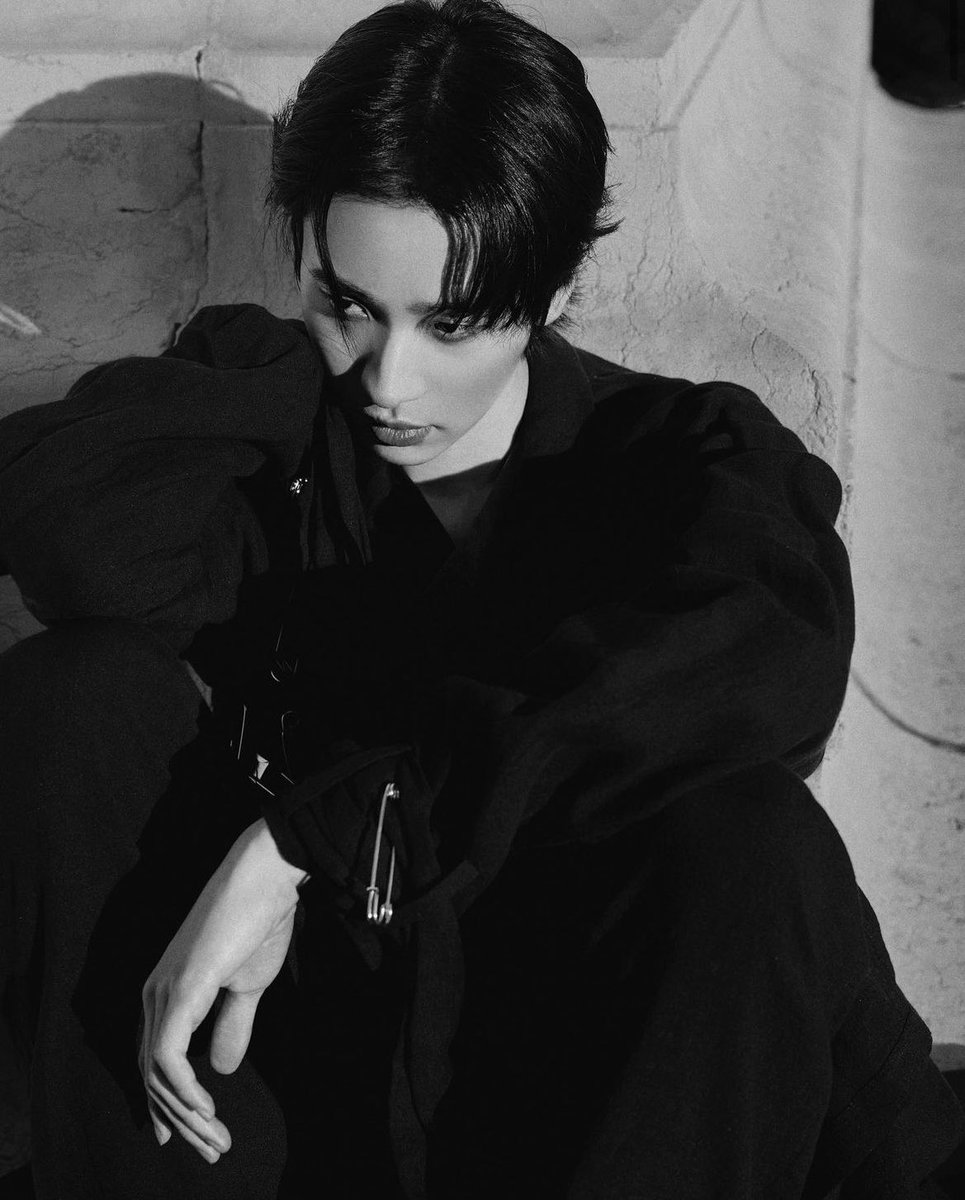 Xiao Lian just posted on instagram! ♥️

🔗instagram.com/p/C2ROgvJILUN/…
#LianHuaiwei #连淮伟 #Huaiwei #Cpop #ParisFashionWeek