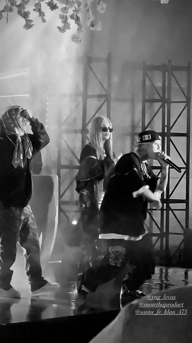 SnowCharts's tweet photo. El día de hoy @SnowThaProduct, Santa Fe Klan y Yng Lvcas se encontraban en el rodaje de su próxima canción. 🎥🔥 https://t.co/aofCrGTUbE