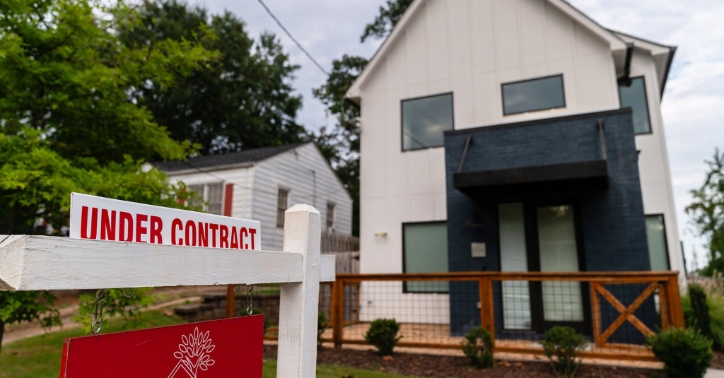 ProfforProperty's tweet image. Some of these points you need to heed like definitely look into the builder before you sign. Plan on it NOT being completed on time. Always, always get an inspection!!!
#newconstruction
#homebuyingadvice
#newbuildsthurstoncounty
#allthingsrealestate
#fyp realtor.com/advice/buy/mis…