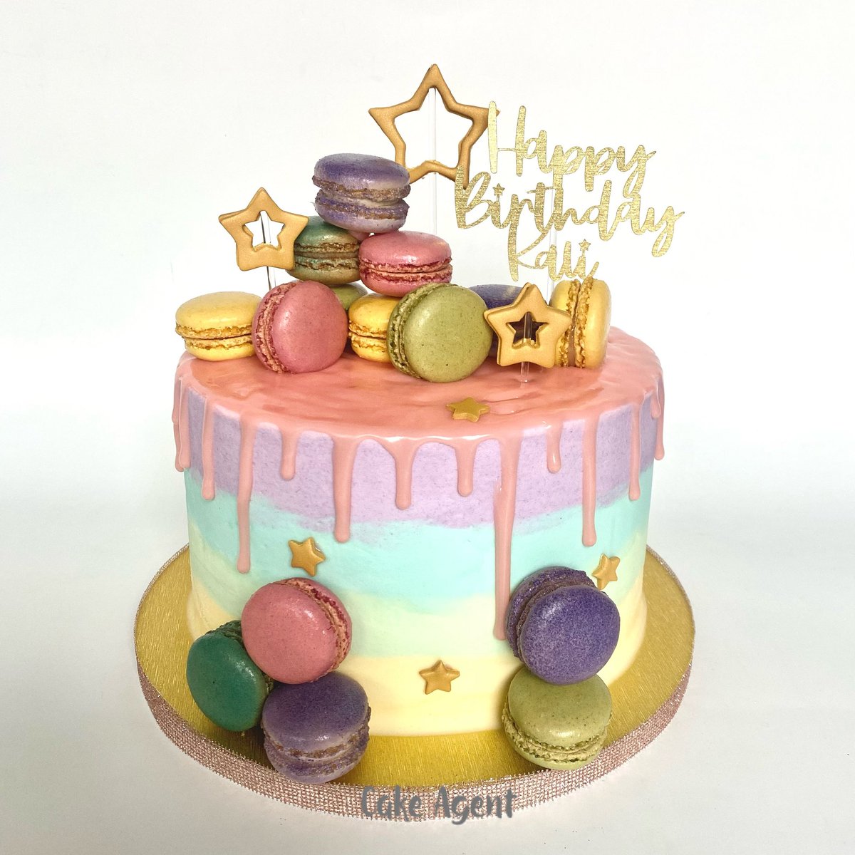 #macaronscake #pastelcake #colorfulcake #macarons #birthdaycake #cakeagent