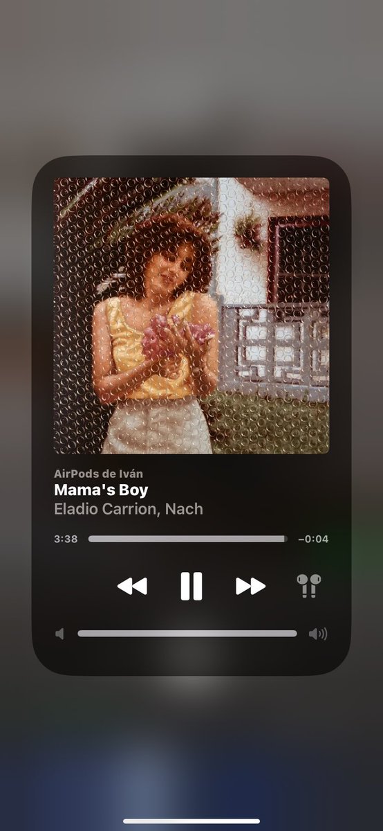 Leis_25's tweet photo. Mejor tema en la carrera de Eladio Carrión. No tiene sentido lo que acabo de llorar con este tema https://t.co/eDqSr2wyI3