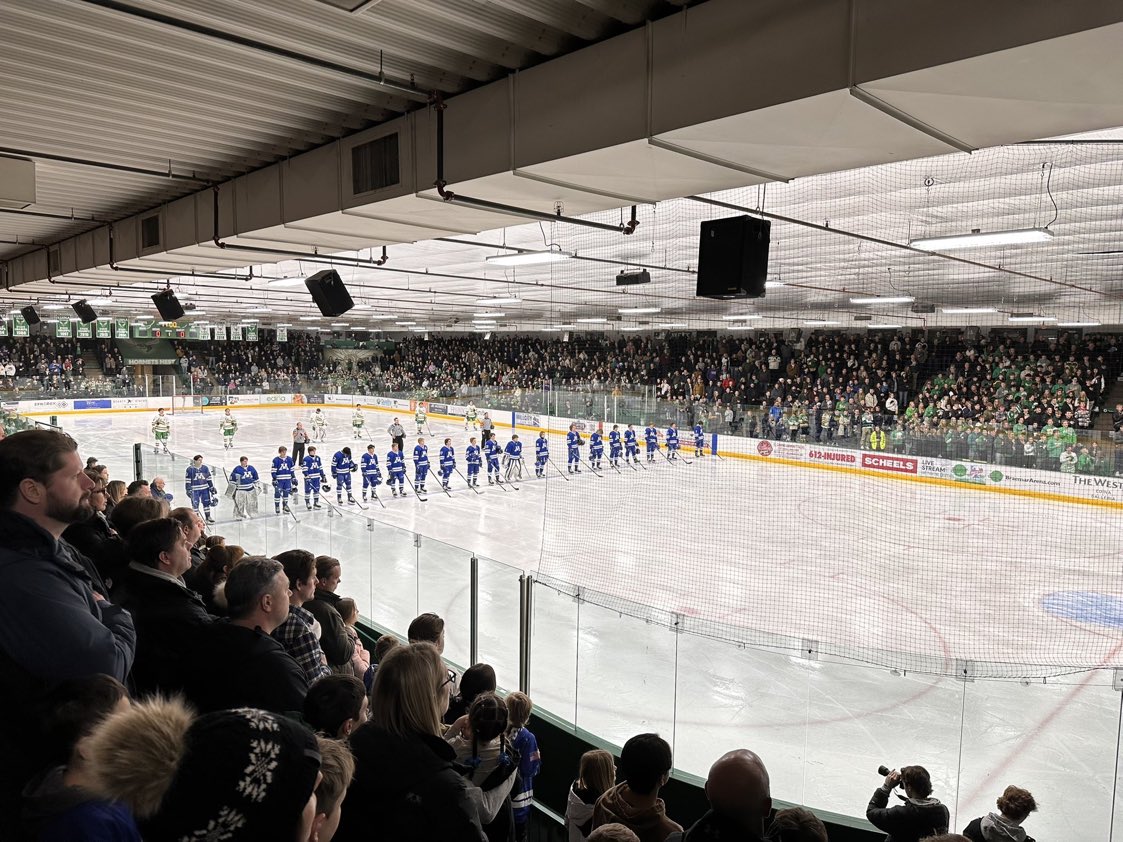 High school hockey in Minnesota is otherworldly. 

A weeknight, regular season matchup is a sellout crowd. Double-digit D1 recruits. 

People don’t want to hear it, but this is better than some Atlantic Hockey conference games. 🤐
📸: <a href="/edinahornets/">Edina Hornets</a>