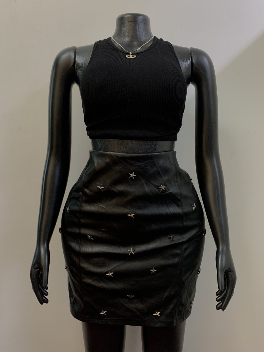 VaibuuKenya's tweet photo. Each@Ksh.600💕
F1: Waist:24-32
Hips:34-43
Length:17 inches 

F2: Waist:33-35
Hips:44-46
Length:17 inches 

F3: Waist:28-35
Hips:38-44
Length:16 inches 

F4: Waist:24-29
Hips:34-42
Length:14 inches https://t.co/f1dDUdHRBr