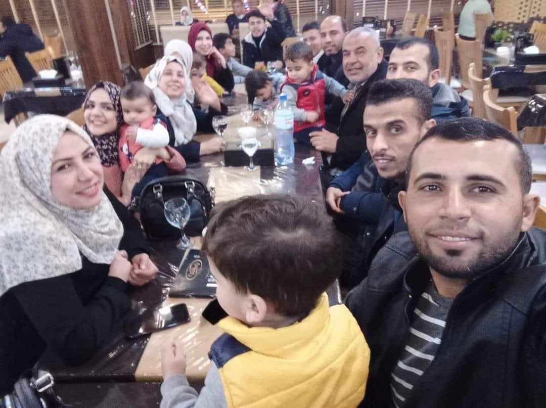 Waconzy's tweet image. Inbox @waconzy hire a Pro Virtual Assistant.  ift.tt/W7cOi1C Israel killed everyone in this picture in &quot;self-defense&quot;... 

Muin Ayyash, his wife, Najah, their children, and grandchildren were all killed in Israeli strikes on Gaza.  #virtualassis…