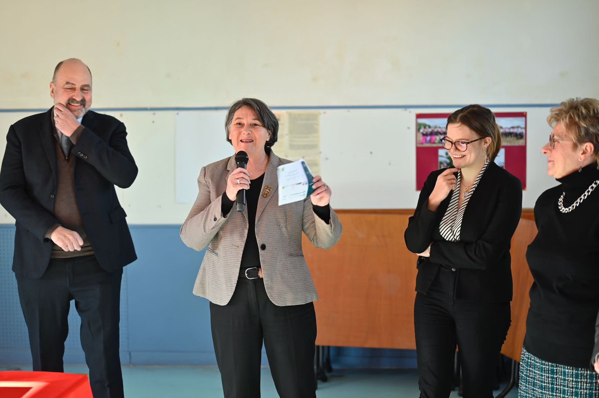 🏘️ Ces logements individuels locatifs, situés en cœur de ville et tous dotés d'un jardin, seront en parti labélisés Habitat Senior Service, pour les personnes âgées. Ils seront mis en location début 2025. Ce projet est subventionné à hauteur de 25 000€ par le Département. 

🏗️