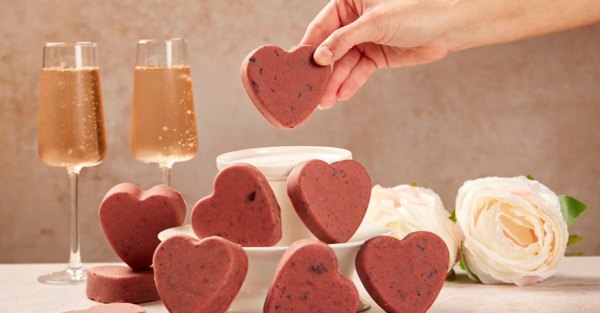 Take your Valentine's celebrations to the next level with @samantharain24's sophisticated twist on classic fudge 💘 Infused with dried sour cherries and a generous tipple of punchy Massenez Kirsh 😍 Click the link to find the recipe today: hubs.ly/Q02g-3hQ0 #valentinesday