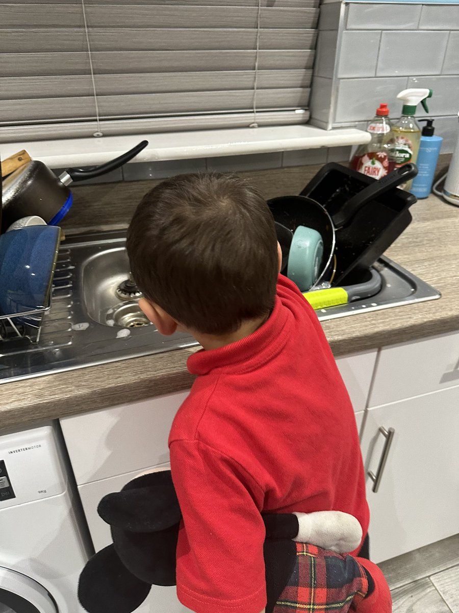 Miss Budding tweet media