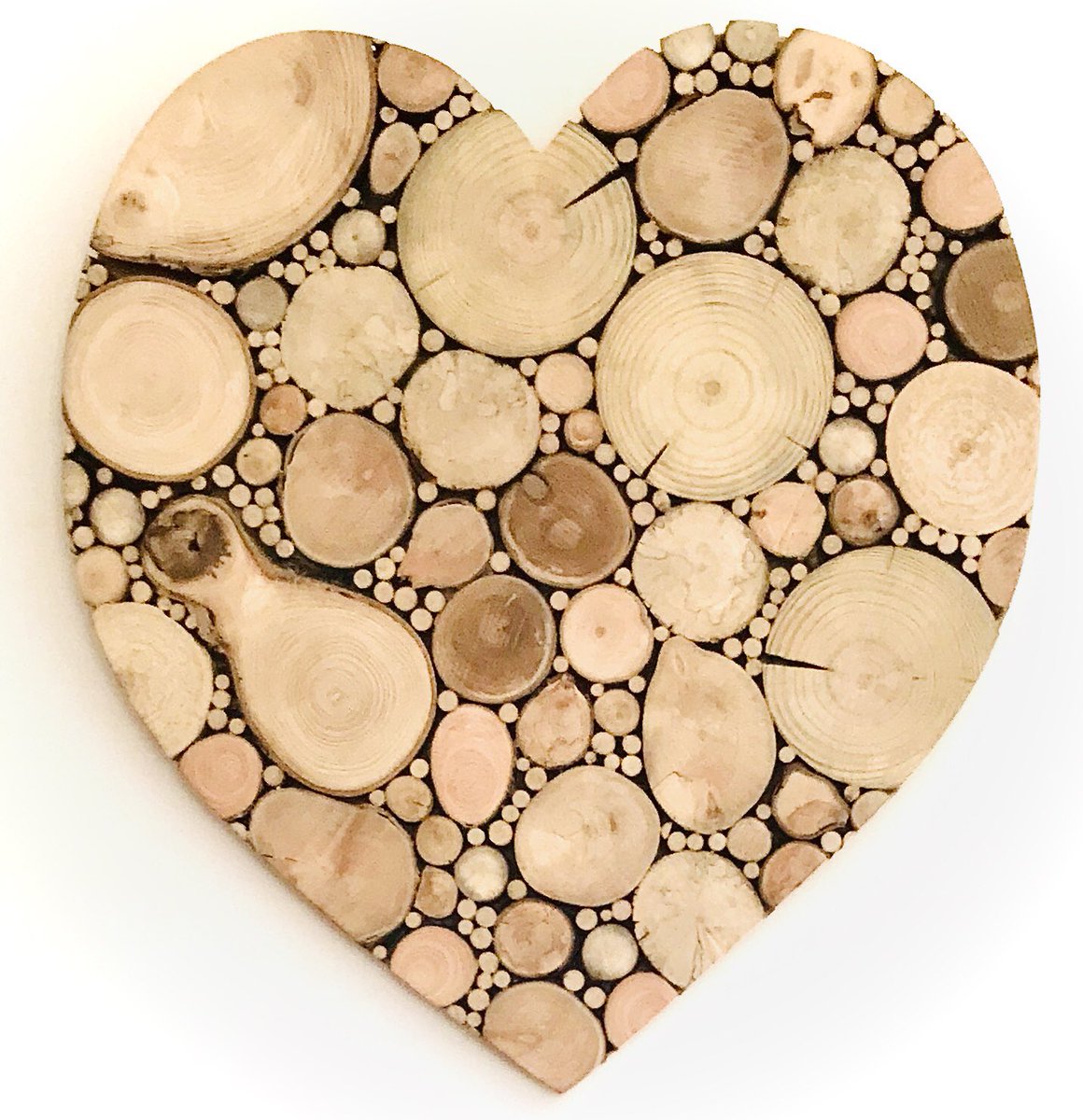pip_sand's tweet photo. Beautiful hand made Hearts made from driftwood and reclaimed wood. Fully sustainable. #UKGiftHour #UKGiftAM #UKCraftHour #Ecofriendly #Valentine2024 #Uniquegift  #madeinwales #CraftBizParty #UKGiftHour #CraftBizParty #WelshCraftHour click here https://t.co/kzRRrlX11d https://t.co/Pp4kw8xHKV