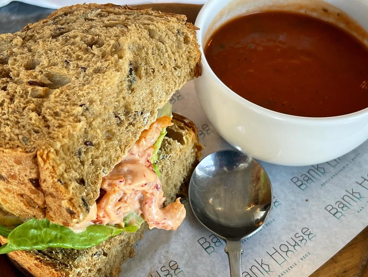It’s soup and a sandwich weather today, and it’s the ideal Friday lunch! Available from 12-5pm Monday to Friday and always varied, why not join us this afternoon?