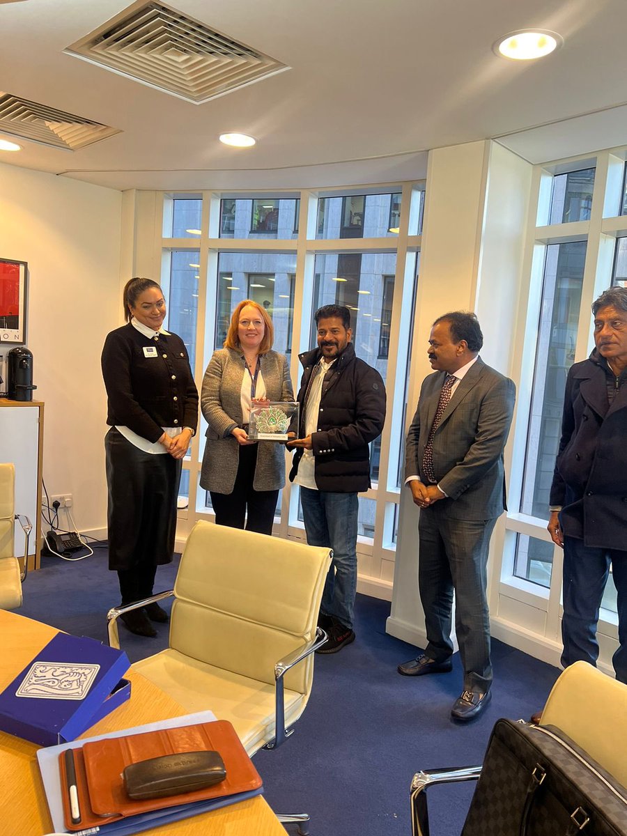 Discussed Telangana Govt plans for River Musi rejuvenation with  officials & experts of the governing body of river Thames - the Port of London authorities.

Hyderabad developed along river Musi but is unique in being centered around Hussainsagar lake, and is fostered by other