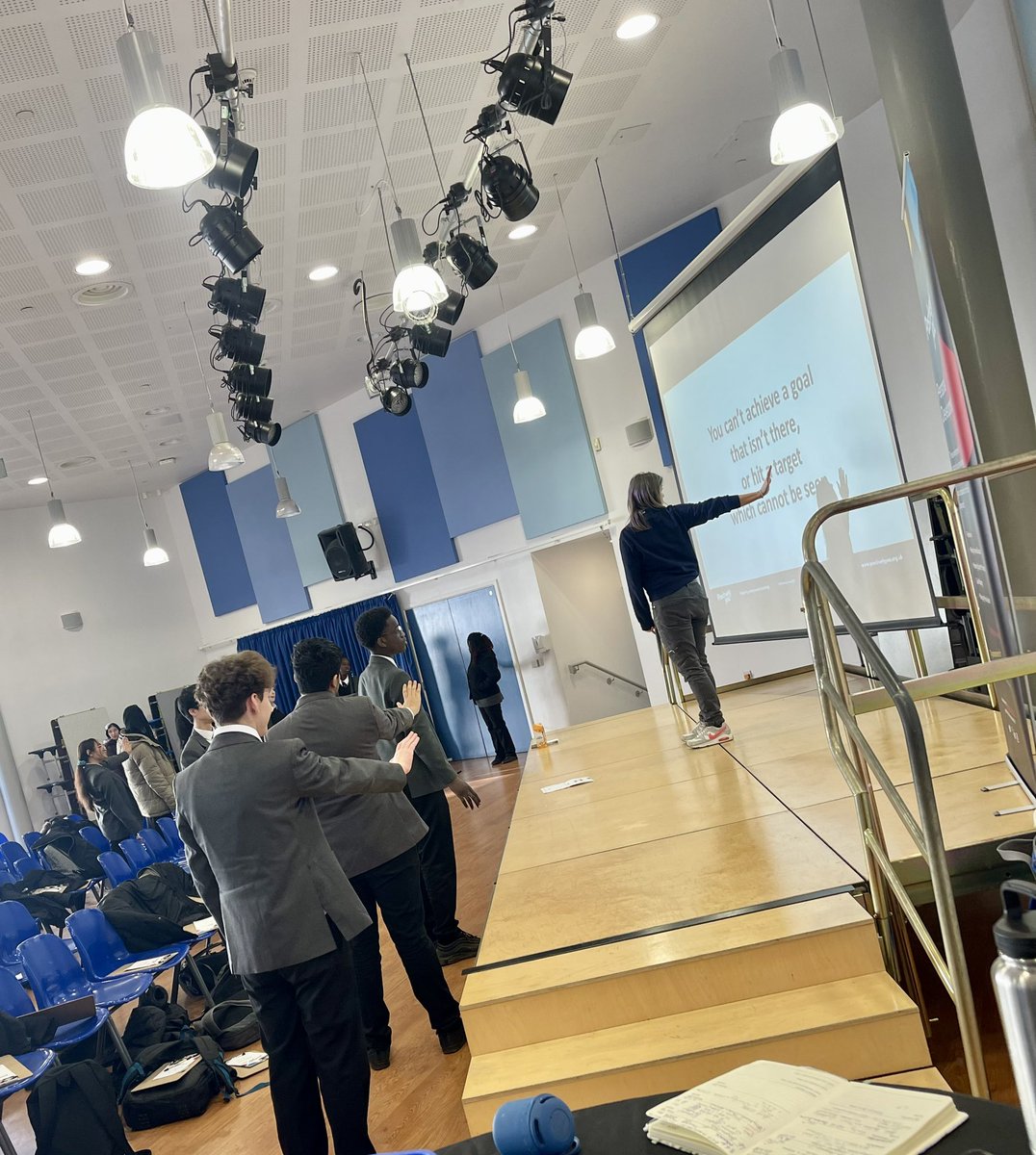 A fantastic ‘Goal Setting’ workshop with Year 11s today led by the fab Natalie @_positivelyou We thought about our goals, aspirations and steps to be successful, as well as some BIG picture thinking! 👏🏻
