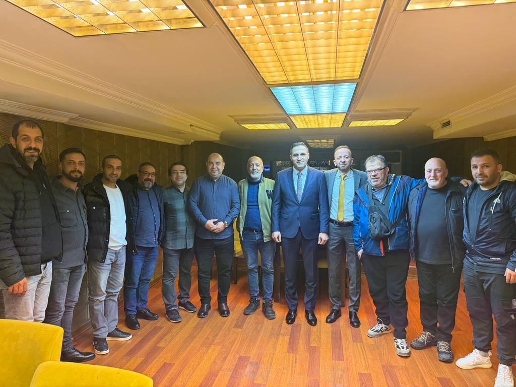 ozsagliksen's tweet photo. Genel Başkan Yardımcımız Doğan, Kocaeli Üniversitesi’nde Üyelerimizle Bir Araya Geldi

Haberin devamına web sitemizden ulaşabilirsiniz⤵️
https://t.co/wK09qQrB8d https://t.co/ox8sQA9WMM