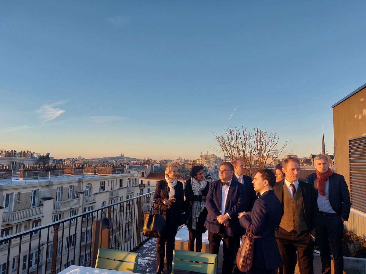 Visite de l’<a href="/IFParis/">Institut français</a> qui prend ses quartiers dans le 11e. Un travail remarquable sur les aménagements, adaptés aux usages d’aujourd’hui 👏
Un nouveau lieu ouvert et accueillant pour ses collaborateurs &amp; partenaires où, j’en suis sûr, de beaux projets vont voir le jour !