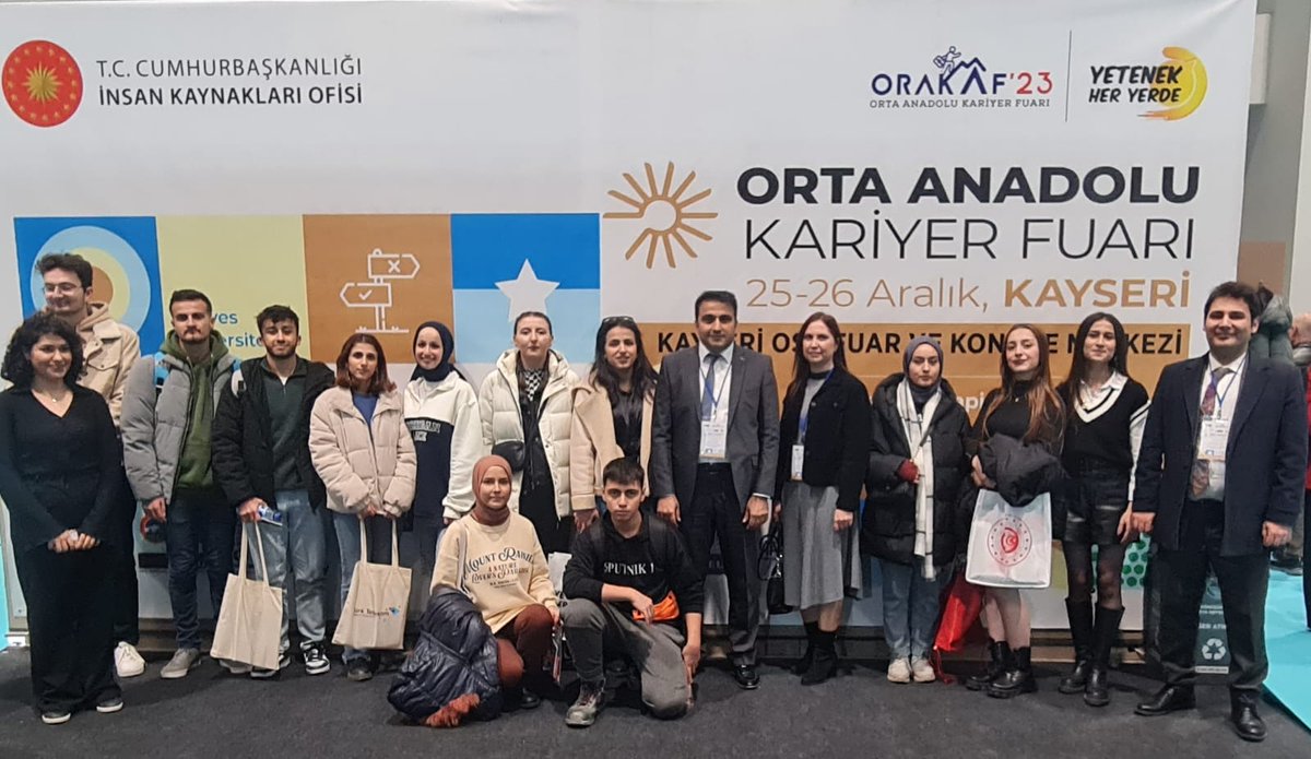Erciyes Üniversitesi evsahipliğinde  gerçekleştirilen kariyer fuarında standımızla ve öğrencilerimizle yer aldık.Rektörümüz'ün telekonferans yöntemiyle açılış konuşmalarına katıldığı fuarda Rektör Yardımcımız da Organik Okul Müfredatı çalışmalarını tanıttı. <a href="/yetenekapisi/">Yetenek Kapısı</a> @tccbiko