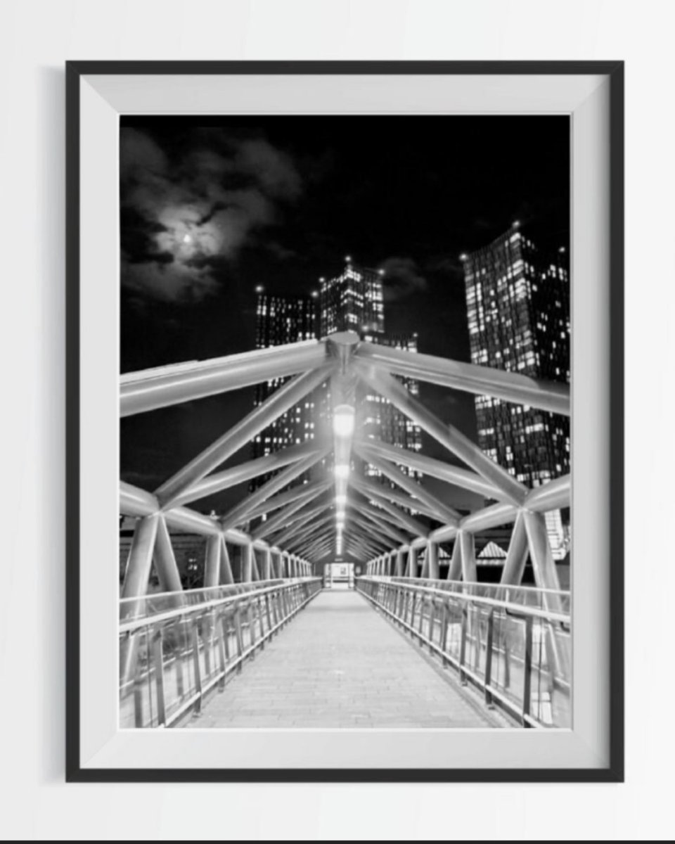 Good morning Friday 😊 Not everything is black and white but it can show a different perspective. Some black and white prints here. etsy.com/uk/shop/MoniCa… #photography #unframedphoto #homeideas #A4photo #etsyuk