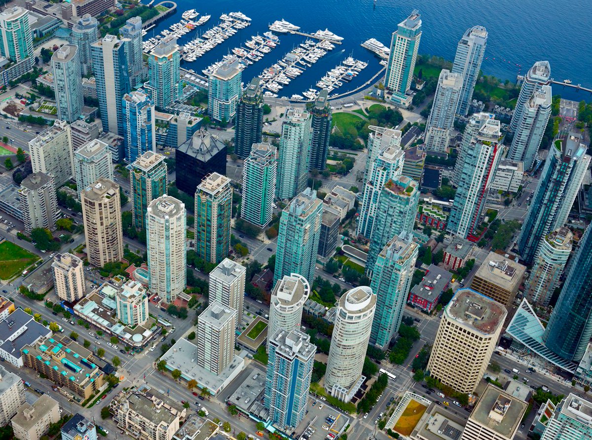 Big News! Simplex 3D Featured in GIS Cafe's 2024 Industry Predictions 💫
We're thrilled to share that GISCafe, a leading voice in the GIS industry, has recognized Simplex 3D in its 2024 predictions! 
#Simplex3D #GISCafe #3DGIS #Innovation #FutureIsHere 
www10.giscafe.com/blogs/weekly/