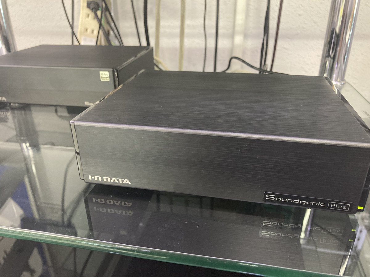 nomuramusen's tweet photo. 入荷しました❗️
#IO_DATA の新型オーディオサーバー「HDL-RA2H」が入荷しました👍
NAS機能やトランスポート機能はもちろん、amazon musicやSpotifyのサブスク対応やBluetoothなど人気だった前モデルが更に進化して発売‼️
これから店頭で色々テストしてみます😆
#ノムラ無線 #大須 #soundgenic https://t.co/p29cfinf3M
