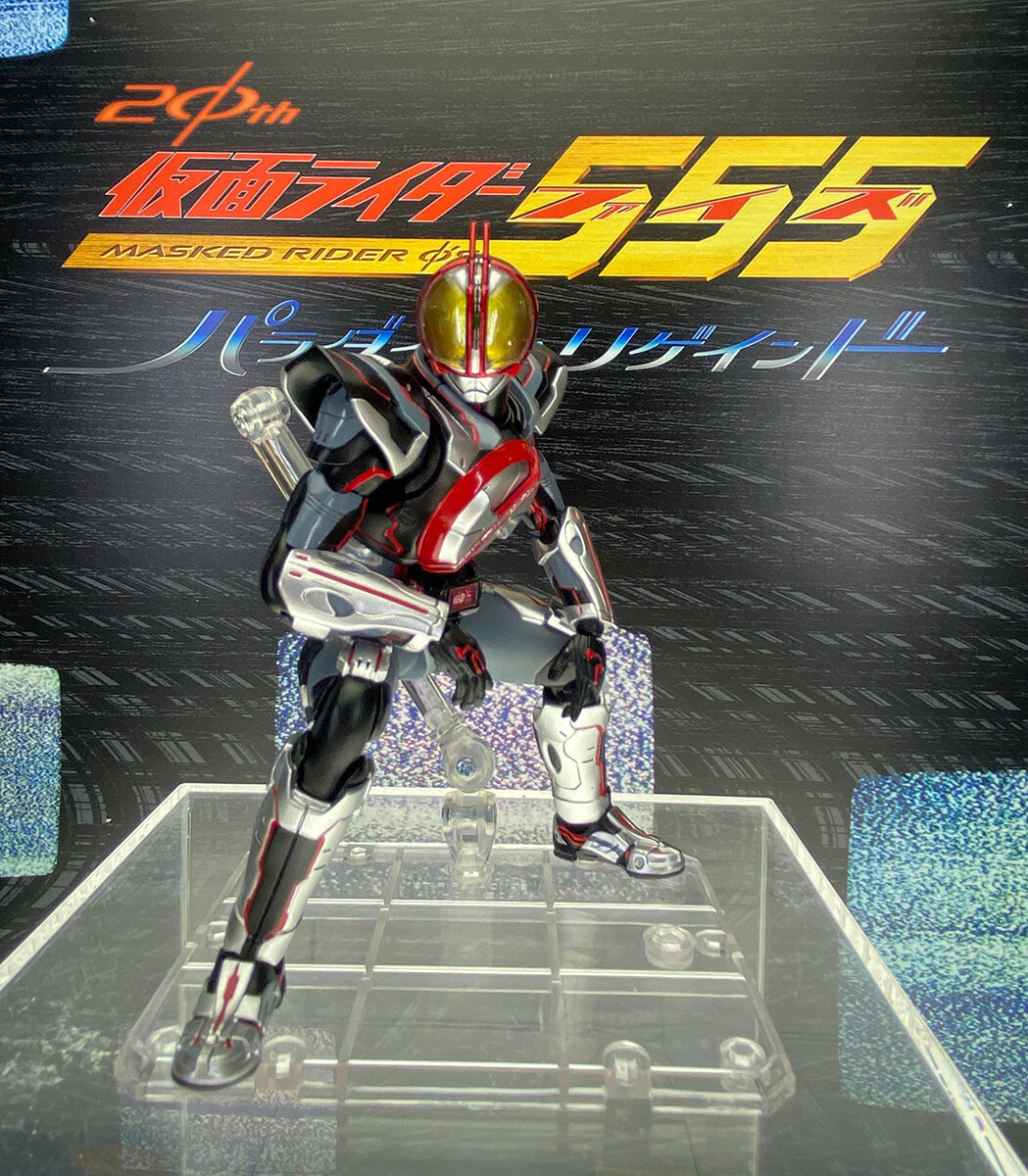 バンダイナムコ Cross Store 東京で開催中の『#仮面ライダー555 20th