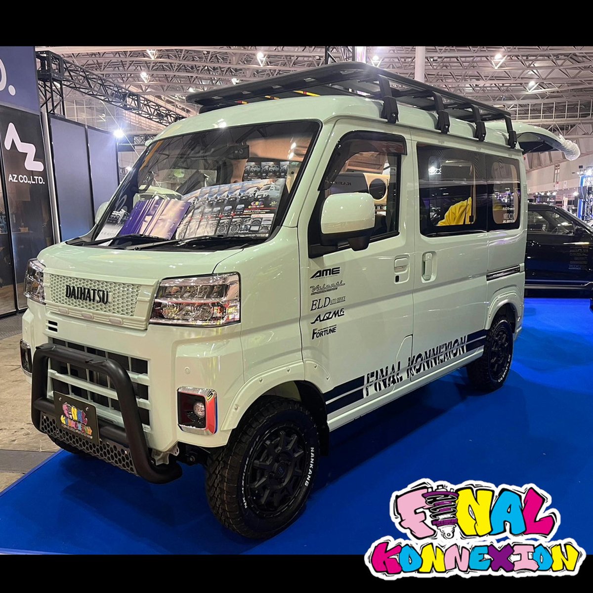 info_konnexion's tweet photo. オートサロン展示車両紹介

S700V ハイゼット
リフトアップ仕様とオプションでベットキットの搭載が可能！
車中泊やミニキャンプなどのレジャーに最適です！
コンセプトカーの製作や販売も可能です。

ホイールメーカー：WEDS

ファイコネ製品
・LIFT UP SUS
・ラテラルロッド
・キャンバーボルト https://t.co/DJQrM0rXXD