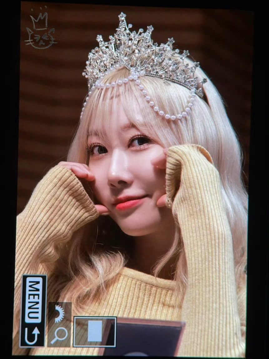 Wintry_Handong's tweet photo. 231220 iA Fansign preview
DREAMCATCHER - HANDONG

#HANDONG #韩东 #한동 #ハンドン
 #Dreamcatcher #드림캐쳐
@hf_dreamcatcher https://t.co/pPQz3qrJ3F